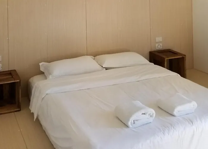 Bed To Hostel
